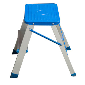 Escalera Plegable de Aluminio con Plataforma Antideslizante de Plástico, Estructura Resistente, Suministro Directo de Fábrica - Product Image 2