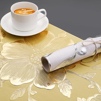Set de table en PVC avec feuille d'or florale, base solide, texture 3D, imperméable, anti-huile, antidérapant, isolation thermique pour hôtel et restaurant
