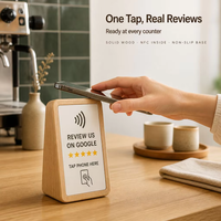 Support de table en bois personnalisé pour avis Google sans contact avec base en U et fonction NFC – Affichez vos avis sur Google
