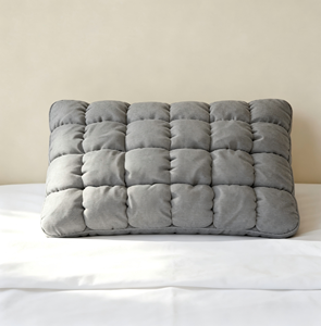 <span class=keywords><strong>Almohada</strong></span> Ajustable <span class=keywords><strong>de</strong></span> Espuma Viscoelástica Triturada con Relleno Híbrido <span class=keywords><strong>de</strong></span> Microfibra 0.9D y Soporte Reforzado <span class=keywords><strong>de</strong></span> Poliéster para Dormir - Product Image 1