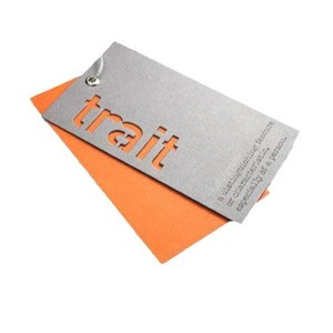 Cao Cấp Tùy Chỉnh Tối Giản Thân Thiện Với Môi Quần Áo Nhãn Đặc Sản Tái Chế Giấy Nghệ Thuật Tái Sử Dụng Treo Thẻ Kim Loại Lá In Ấn - Product Image 5