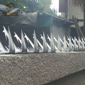 लोहे की कांटेदार तार पट्टी दीवार की - Product Image 3