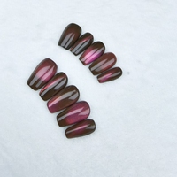 Uñas artificiales hechas a mano puras Luz de diseño de ojo de gato rojo corto de alta calidad y reutilizable