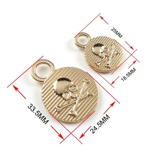 Vente en gros d'usine : Tirette de fermeture éclair en métal en forme de crâne rond - Product Image 6