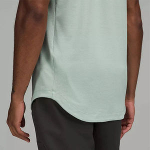 เสื้อยืดผู้ชายน้ำหนักเบาแห้งเร็วเสื้อวิ่งออกกำลังกายเสื้อระบายอากาศพิมพ์ลายเสื้อยืดสีพื้น - Product Image 4