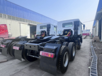 Camion tracteur remis à neuf à bas prix Sinotruk HOWO 6x4/8x4 pour transport lourd