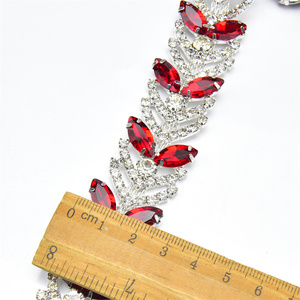 1 Yard Ruban <span class=keywords><strong>de</strong></span> chaîne <span class=keywords><strong>métallique</strong></span> plaqué argent avec applique <span class=keywords><strong>de</strong></span> strass en cristal, pour robes <span class=keywords><strong>de</strong></span> mariée, ceintures, sacs, chaussures, cols et accessoires - Product Image 3