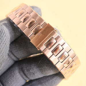 Montre mécanique pour homme, édition limitée, mouvement automatique, sertie de diamants, alliant vigueur jeune et sérénité - Product Image 5