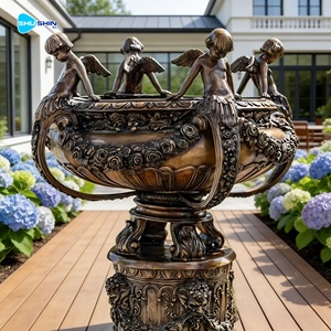 Estatua <span class=keywords><strong>de</strong></span> Ángel Pequeño <span class=keywords><strong>de</strong></span> Bronce Pulido Antiguo, Macetero Clásico Grande Grabado para Decoración <span class=keywords><strong>de</strong></span> Lujo en Villas y Jardines - Product Image 3