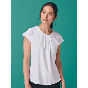 T-shirt elegante da donna per merchandising aziendale - Product Image 1