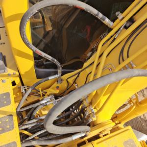 Excavadora de orugas de segunda mano Komatsu Original de Japón, excavadoras usadas, precio barato, motor de caja de cambios, bomba de engranajes incluida - Product Image 5