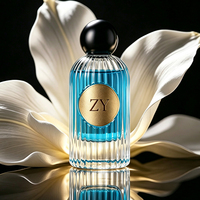 Étiquette autocollante personnalisée de luxe pour boîte cadeau rigide carrée, flacon de parfum cylindrique haut de 50 ml avec pulvérisateur à pompe à sertir et bouchon à bille en bois