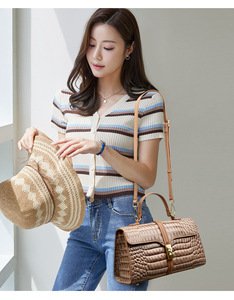 Nouveau Sac Bandoulière Haut de Gamme en Cuir PU Effet Pierre 2025 Grande Capacité Imperméable Antivol Sac à Main Réglable avec Fermeture Éclair en Polyester - Product Image 6