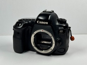 กล้อง Canon EOS 6D Mark II 26.2 ล้านพิกเซล ฟูลเฟรม ระดับเริ่มต้น สำหรับการถ่ายภาพเชิงพาณิชย์ DSLR มือสอง - Product Image 1