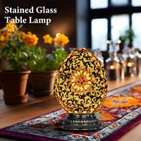 Lampe de table marocaine turque de Marrakech avec lampe en verre teinté en mosaïque faite à la main avec base en bronze de lampe vintage de style Tiffany