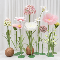 Ensemble de supports de fleurs de jardin en pastel, fleurs artificielles géantes en papier, décoration d'événements de mariage, présentation florale commerciale