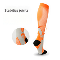 Chaussettes de sport montantes en nylon à compression pour hommes, idéales pour la course, tricotées, anti-bactériennes, respirantes, imprimées, collection été, vente chaude