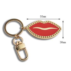 Llavero de Moda con Diseño Especial de Labios Rojos Sexys, Llavero con Iniciales para Chicas, Venta al Por Mayor - Product Image 6