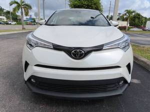 Se Aceptan Pedidos Personalizados, Venta de SUV <span class=keywords><strong>Chr</strong></span> <span class=keywords><strong>2017</strong></span> Usado, Caja de Cambios Manual, Motor de 8L de Capacidad, Neumáticos R20, Asientos de Cuero, Híbrido, Color Claro/Oscuro - Product Image 3