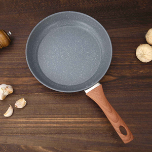 Juego de utensilios de cocina antiadherentes de hierro fundido de 5 capas con mango de madera, capacidad de 1-2L, <span class=keywords><strong>para</strong></span> mini ollas eléctricas de pan, pastel, pizza y paella - Product Image 3