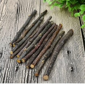 Bâtonnets à mâcher en branche de pomme 12cm 15cm, jouet pour animaux de compagnie en bois de pomme pour lapins, hamsters, chinchillas, cochons d'Inde, usage intérieur - Product Image 3