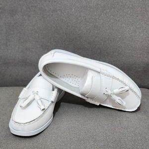 <span class=keywords><strong>Mocassins</strong></span> Rétro Unisexe Blancs en Cuir de Vachette Confortables et Résistants, Style Décontracté, Semelle Souple, Antidérapants pour Hommes, Idéaux pour l'Été - Product Image 3
