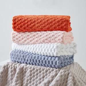 Juego de Toallas de Baño de Microfibra Súper Suave, Felpa de Coral, Logotipo Personalizado, Secado Rápido, Tejido Ecológico, Material de Poliéster para Uso Doméstico para Adultos - Product Image 1