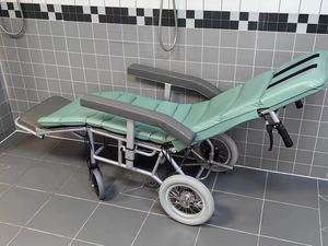 Silla de ruedas reclinable ligera para ancianos con discapacidad médica barata <span class=keywords><strong>Kawamura</strong></span> - Product Image 4