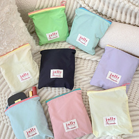 Logo privé étiquette personnalisable Nylon carré petite pochette de maquillage bonbons voyage cosmétique toilette fermeture éclair sacs-cadeaux