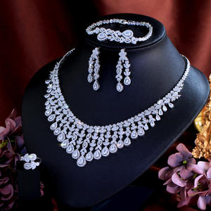 Conjunto de joyería de moda de cobre chapado en rodio para mujer, 4 Uds., pendientes de gota de circonita cúbica, collar, pulsera, anillo, regalo de Boda nupcial - Product Image 5