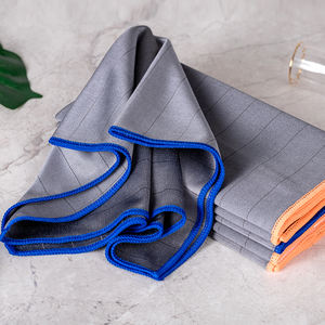 Tissu en <span class=keywords><strong>microfibre</strong></span> de haute qualité, serviette de nettoyage en carbone pour vitres de voiture, 1 pièce - Product Image 2