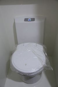 Caravane fonctionnelle ECOCAMPOR avec intérieur entièrement équipé et personnalisation pour les aventures de camping en plein air - Product Image 5