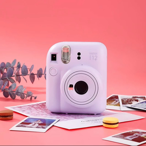 Cámara Instantánea Instax Mini 12 Rosa con Flash LED Integrado, Sensor CMOS de 12MP, Ranura para Tarjeta MicroSD - Product Image 6