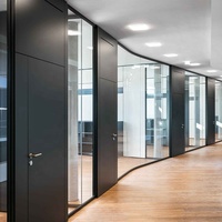 Systèmes de cloisons en verre et aluminium démontables, conception d'espace de bureau personnalisée, séparateurs de pièce en verre pour bureau