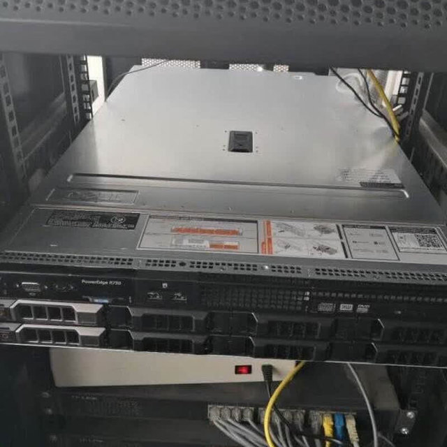 2025 Data New dell R750xs Intel Xeon Gold 5318H 3.9GHz Cpu 2U Rack PowerEdge Server