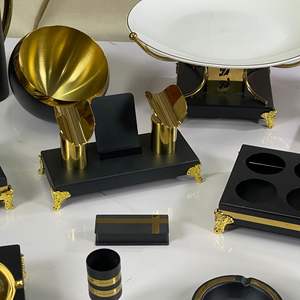 Ensemble de vaisselle de luxe en acier inoxydable noir pour KTV - Mobilier de bar moderne haut de gamme et durable - Product Image 1