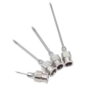 Aiguilles de vaccination réutilisables pour la volaille <span class=keywords><strong>Seringues</strong></span> vétérinaires en métal 12G-20G fabriquées en acier inoxydable pour une utilisation durable - Product Image 1
