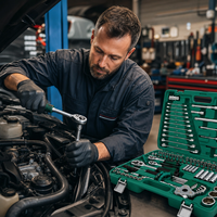 Kit d'outils de réparation automobile en acier au chrome-vanadium 121 pièces avec mallette de rangement durable pour l'entretien automobile et l'utilisation manuelle