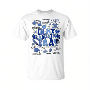 T-shirt In My Graduation Era blanc unisexe pour adulte, taille moyenne, col rond, manches courtes, impression numérique, pour la rentrée scolaire - Product Image 2