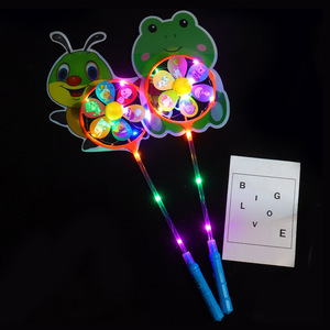 Jouet éolienne lumineuse colorée en plastique pour enfants, bâton LED clignotant pour fêtes d'enfants, marché nocturne - Product Image 2