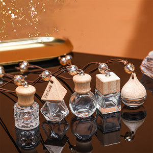 Voiture <span class=keywords><strong>vide</strong></span> suspendu désodorisants parfum aromathérapie <span class=keywords><strong>bouteille</strong></span> en verre diffuseur de luxe <span class=keywords><strong>bouteille</strong></span> avec <span class=keywords><strong>bouchon</strong></span> en bois - Product Image 1