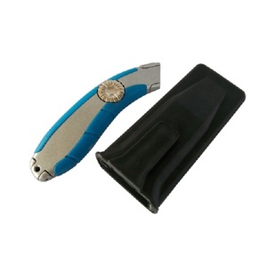 Couteau Utilitaire en Alliage de Zinc avec Poignée Souple et <span class=keywords><strong>3</strong></span> Lames Couteau À Tapis - Product Image 1