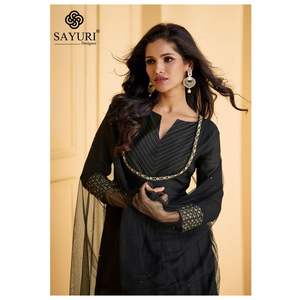 Venta caliente estilo Sharara Salwar Kameez para mujeres diseño elegante disponible a precio asequible de proveedor indio - Product Image 5