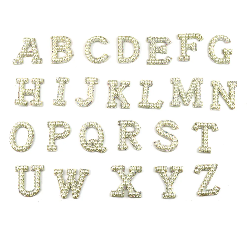 Nuovo design bianco perla lettera patch di strass a mano A-Z alfabeto patch per abbigliamento abbigliamento abbellimento