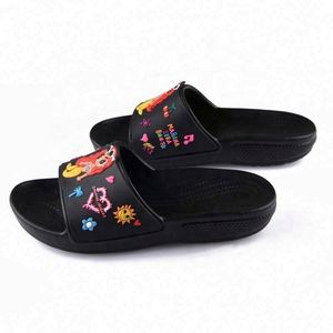 Zapatillas de mujer personalizadas de estilo a la moda <span class=keywords><strong>Karol</strong></span> <span class=keywords><strong>G</strong></span>, sandalias de <span class=keywords><strong>playa</strong></span> de estilo a la moda, cómodas Zapatillas de casa - Product Image 2