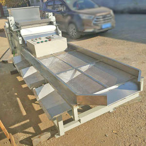 Precio bajo Macadamia Areca Nut Cutting Chopping Machine Semillas de melón Pecan Crushing Pistachio - Product Image 5