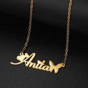 Collar con Colgante de Mariposa Chapado en Oro con Nombre Personalizado al por Mayor, Joyería Personalizada de Acero Inoxidable para Uso Diario - Product Image 1
