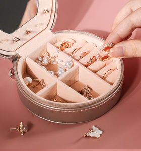 Caja Organizadora de Joyas de Cuero y Terciopelo de Lujo con Cierre de Cremallera, Personalizable con Logotipo y Color, para Anillos, Collares y Pulseras - Product Image 3