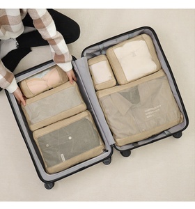 Vente en gros, offre spéciale, sac de rangement personnalisé, sac à chaussures suspendu pour vêtements, cosmétiques, cubes d'emballage à compression en maille carrée - Product Image 3