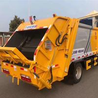 Auto-chargement soulevant la poubelle 4x2 petit camion à ordures comprimé d'assainissement environnemental